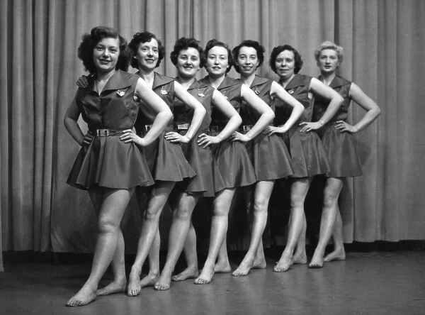 Women in a dancing troupe