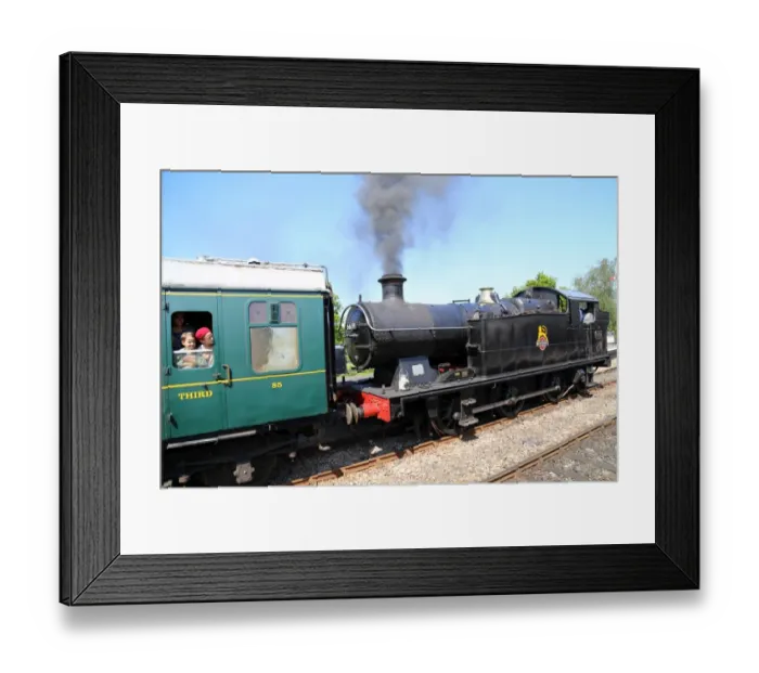 Framed Print : Kent and East Sussex railway, Northiam station, UK Framed Print : Kent and East Sussex railway, Northiam station, UK