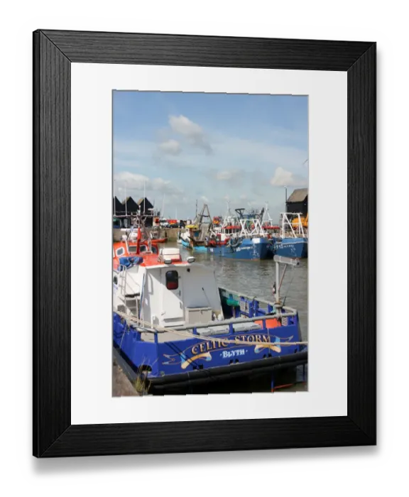 Framed Print : Whitstable harbour, Kent Framed Print : Whitstable harbour, Kent