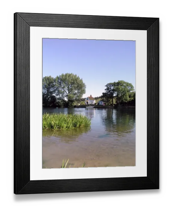 Framed Print : Bourne End, Buckinghamshire Framed Print : Bourne End, Buckinghamshire