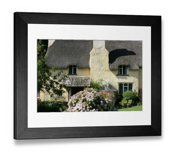Framed Print : Thatched Cottage, Selworthy, Exmoor, Somerset, UK