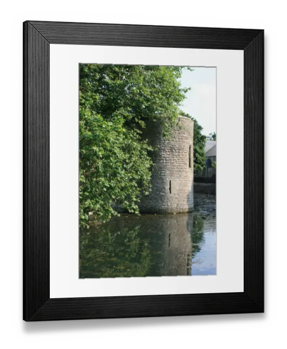Framed Print : Bishops Palace, Wells Cathedral, Wells, Somerset, UK