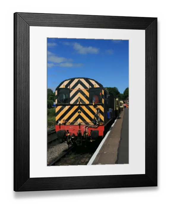 Framed Print : Diesel at Bishops Lydeard, Somerset Framed Print : Diesel at Bishops Lydeard, Somerset
