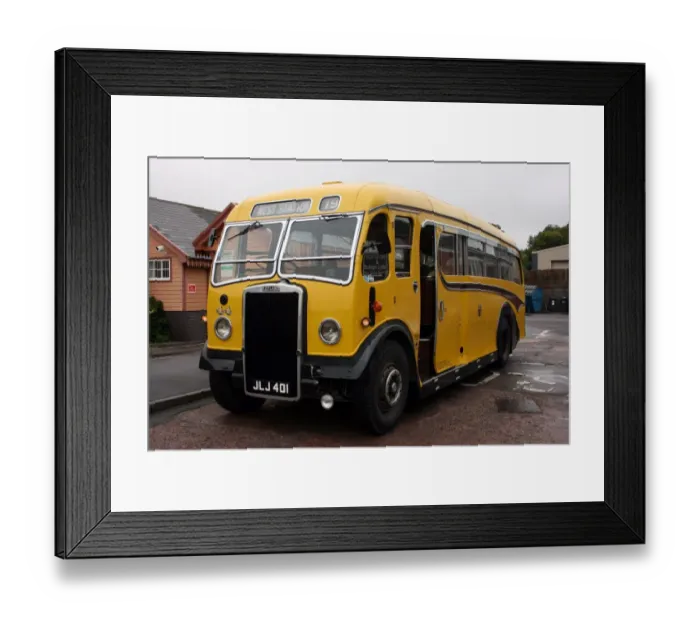 Framed Print : Vintage bus at Bishops Lydeard station, Somerset, UK Framed Print : Vintage bus at Bishops Lydeard station, Somerset, UK