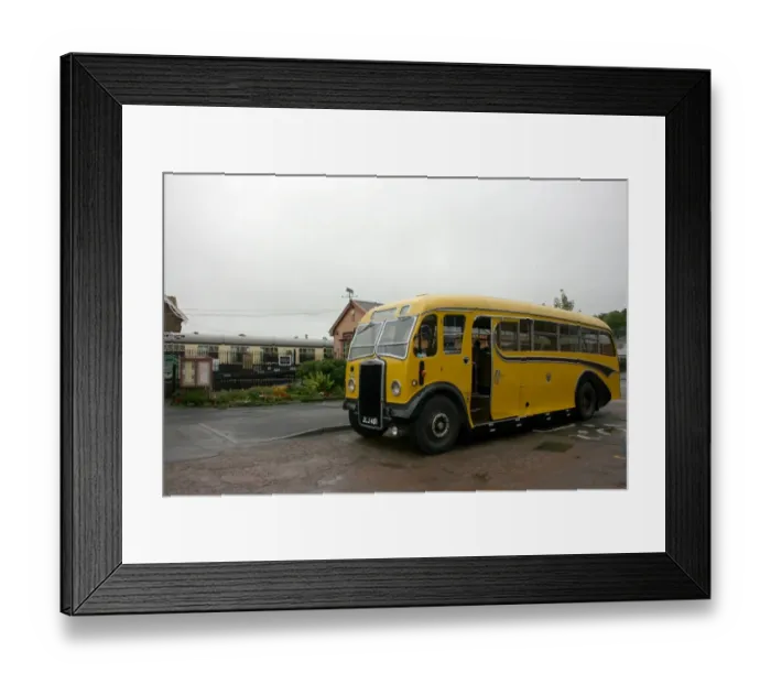 Framed Print : Vintage bus at Bishops Lydeard station, Somerset, UK Framed Print : Vintage bus at Bishops Lydeard station, Somerset, UK