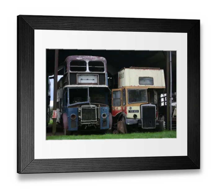 Framed Print : Vintage buses at Bishops Lydeard station, Somerset, UK Framed Print : Vintage buses at Bishops Lydeard station, Somerset, UK