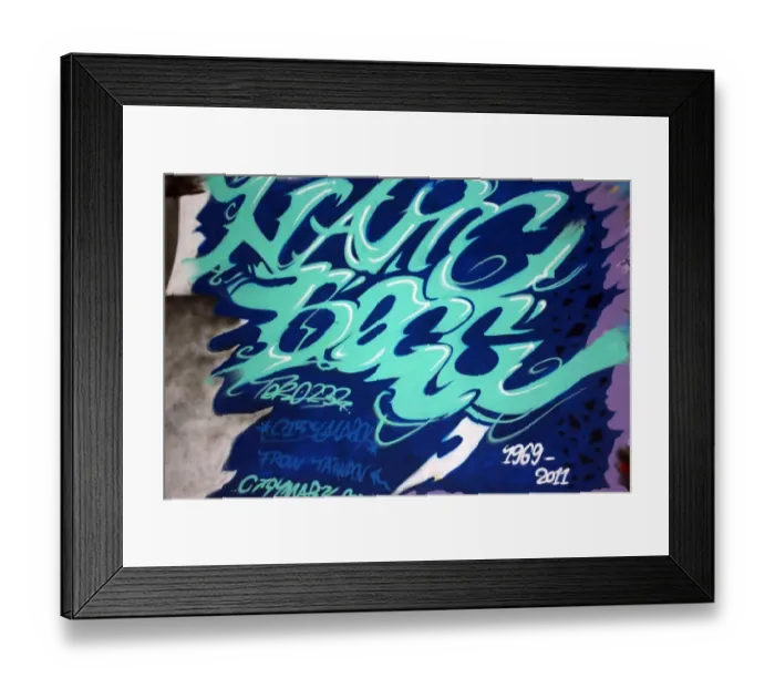 Framed Print : Taiwanese graffiti, Taipei, Taiwan