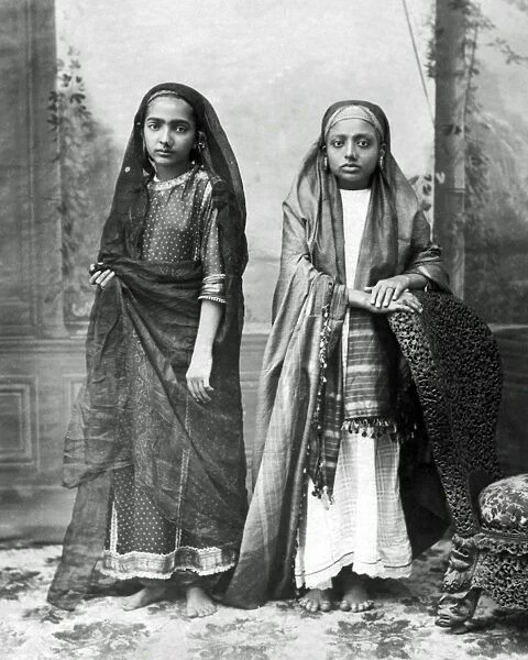 Bohra women, Bombay (Mumbai), India