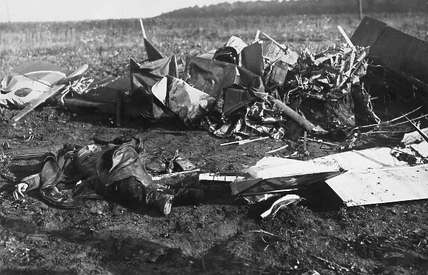 Crashed British fighter plane and dead airman, WW1