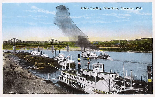 Public landing, Ohio River, Cincinnati, Ohio, USA