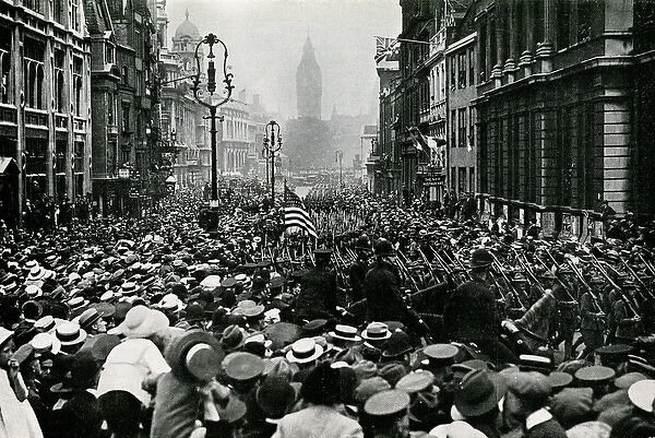 WW1 - US Military marching through London, 1917