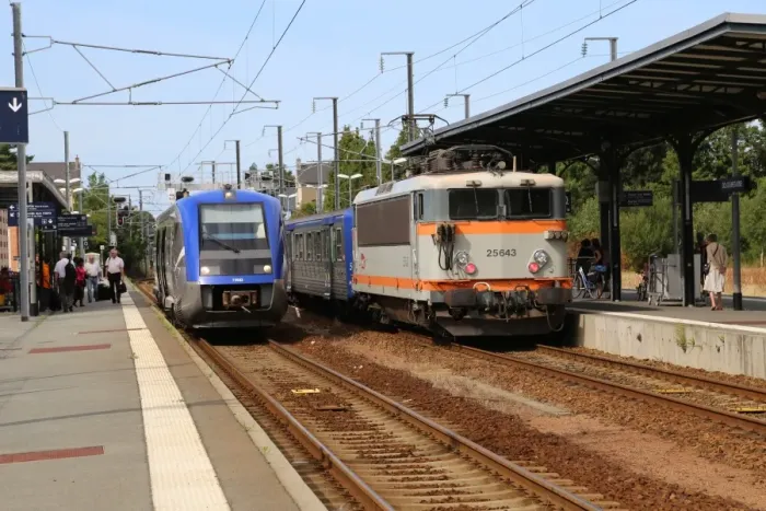 Framed Print : The 17. 30 from Dol de Bretagne to Dinan and a down Rennes train waiting at Dol de Framed Print : The 17. 30 from Dol de Bretagne to Dinan and a down Rennes train waiting at Dol de