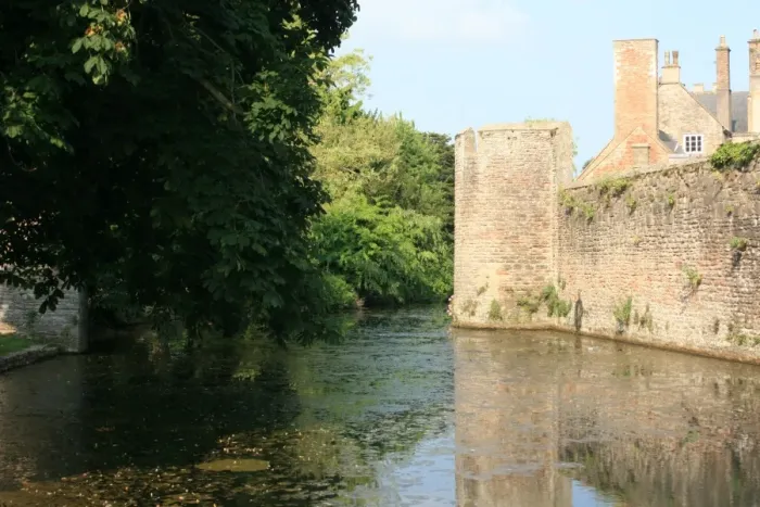 Framed Print : Bishops Palace, Wells Cathedral, Wells, Somerset, UK