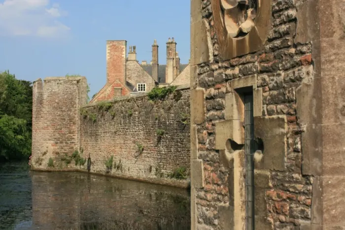 Framed Print : Bishops Palace, Wells Cathedral, Wells, Somerset, UK