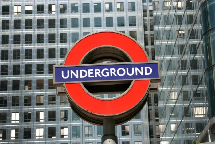 Framed Print : London Underground, T10816 Framed Print : London Underground, T10816