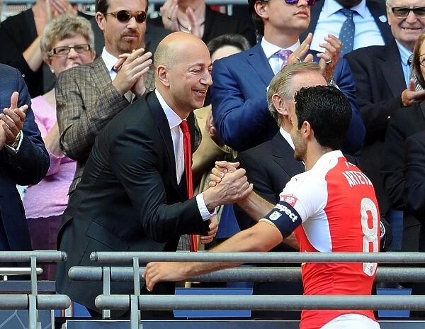 Arsenal's Gazidis and Arteta Share a Moment After Community Shield Match Against Chelsea