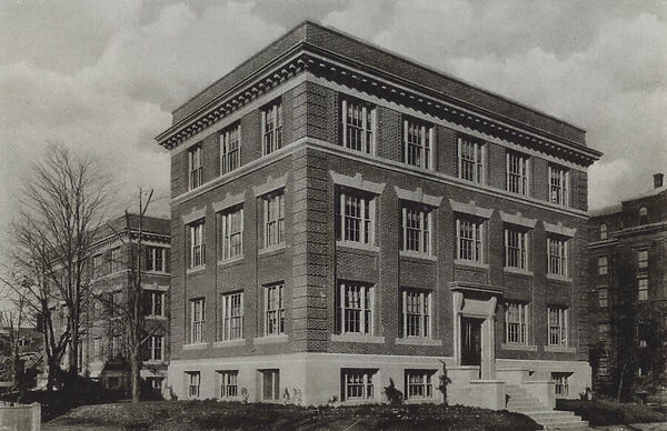 Harvard University: Wolcott Gibbs Memorial Laboratory, T Jefferson Coolidge Chemical Laboratory (b  /  w photo)