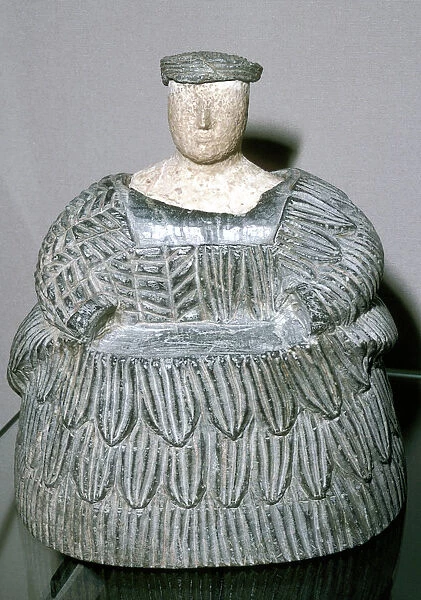 The Princess of Bactria wearing a Kaukenes dress, Bactrian, Late 3rd millenium
