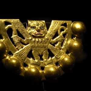 Golden ritual rattle for the waist (3rd c. AD)