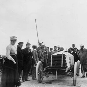 1904 Ostend Speed Trials. De Dietrich, Gabriel at start