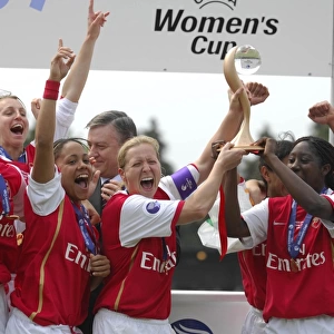 6th UEFA Womens Cup 2006 / 7 Final 2nd leg Arsenal 0 v UMEA IK 0 Arsenal win 1-0 on aggregate Played at Borehamwood FC 12pm 29 / 04 / 07 Photo by Mike