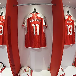 Arsenal FC: Pre-Match Focus - Ready to Shine: Mead, Miedema, Waelti in the Dressing Room