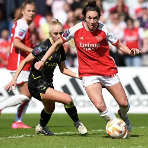 Intense Battle: Arsenal Women vs. Aston Villa in FA Women's Super League