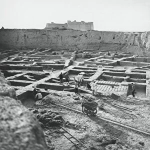Excavations. Second campaign of the French archaeological expedition in February 1958. Discovery of the first layer of the city