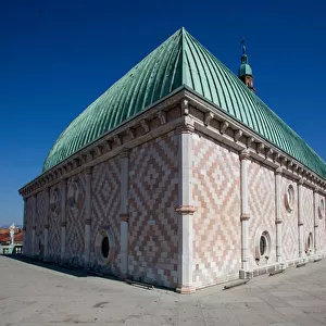 Basilica palladiana by Andrea Palladio, Vicenza, Italy (photo)