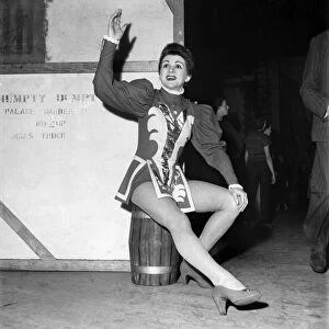 "Humpty Dumpty"Pantomime Jean Bayliss. December 1952 D39