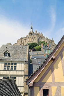 <b class=qtipBold><figcaption>Mont Saint-Michel, France</figcaption></b> Mont Saint-Michel, France