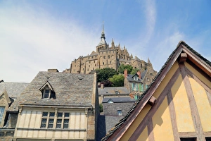 <b class=qtipBold><figcaption>Mont Saint-Michel, France</figcaption></b> Mont Saint-Michel, France