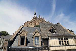 <b class=qtipBold><figcaption>Mont Saint-Michel, France</figcaption></b> Mont Saint-Michel, France