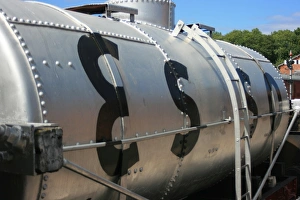 Transport Prints: Oil tanker at Bishops Lydeard, Somerset