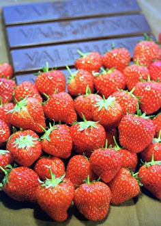 Confectionery Prints: Strawberries with dark Valrhona chocolate