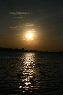 Sunset at Danshui, Taipei County, Taiwan - view towards Bali Sunset at Danshui, Taipei County, Taiwan - view towards Bali